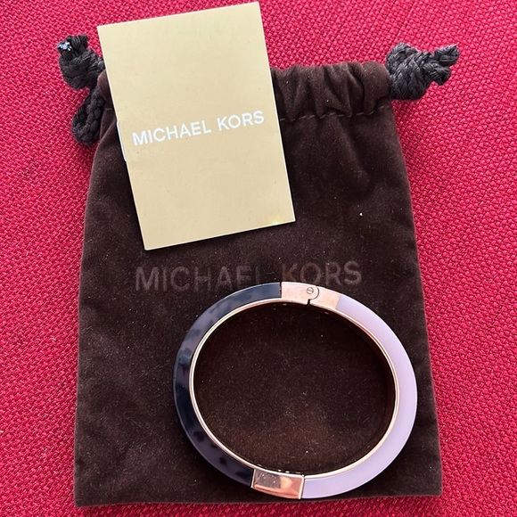 Michael Kors Bracelet - Picture 1 of 4